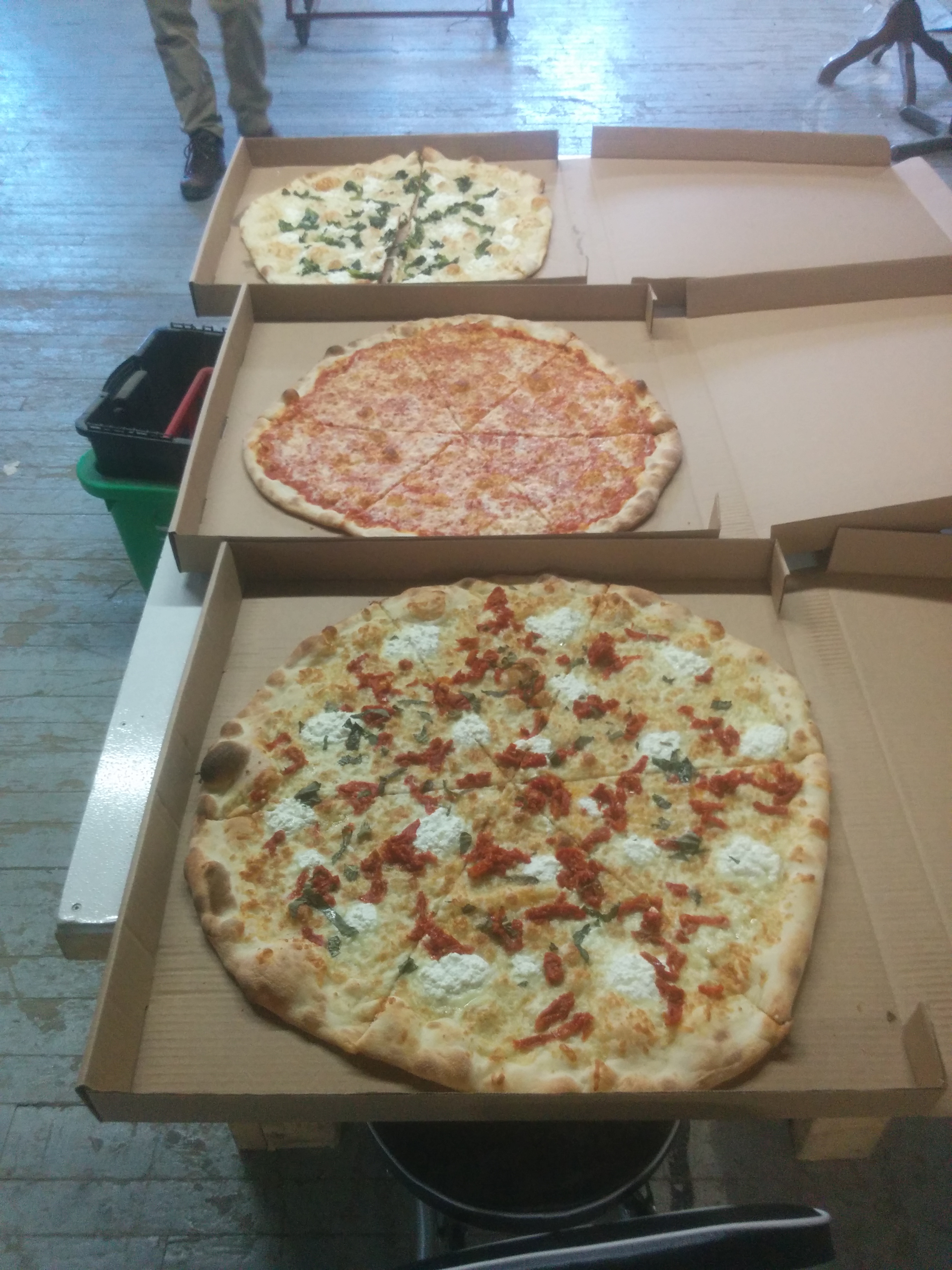 The yummy pizzas we ate for lunch