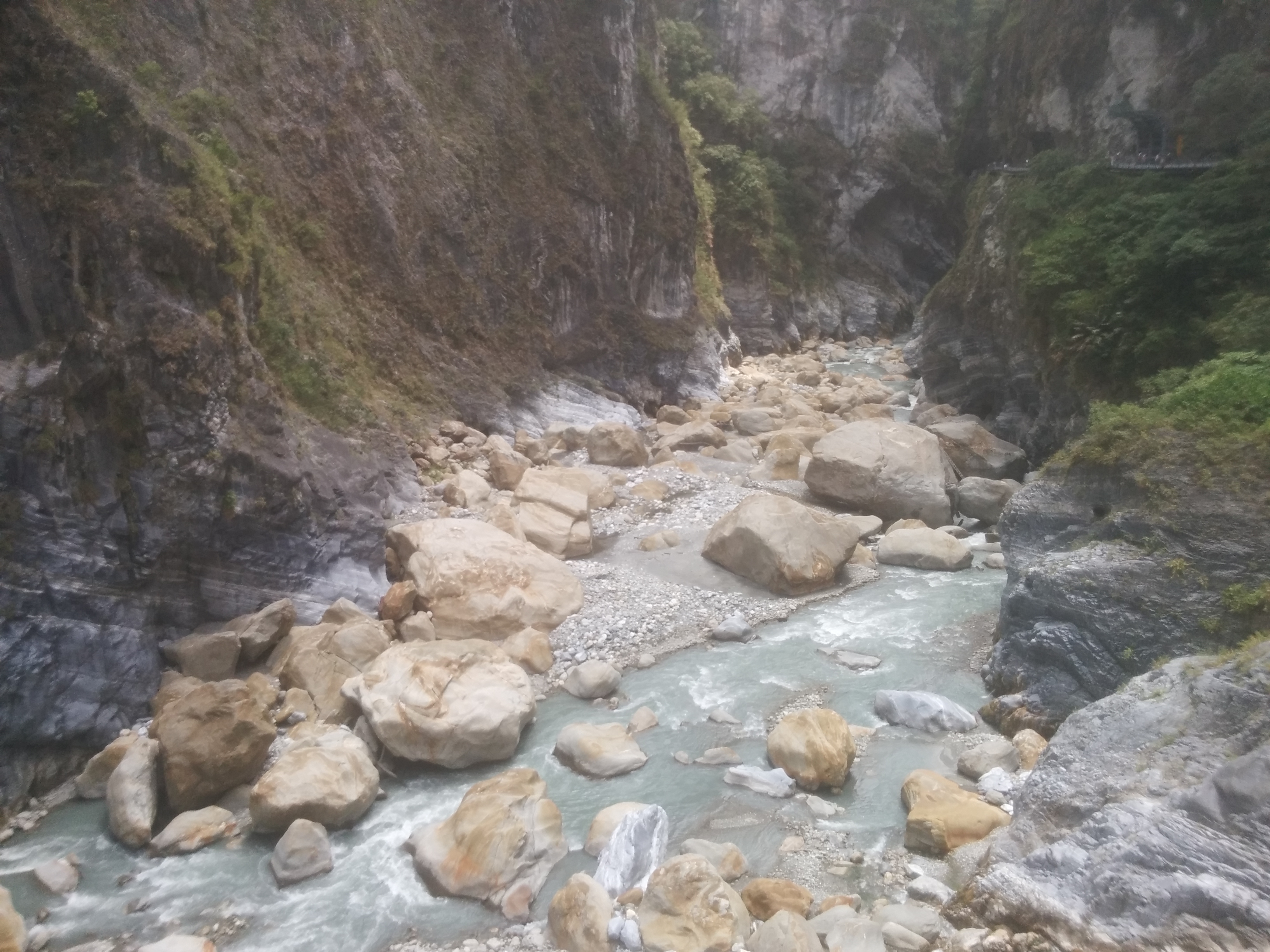 Picture of the LiWu river in Yanzikou